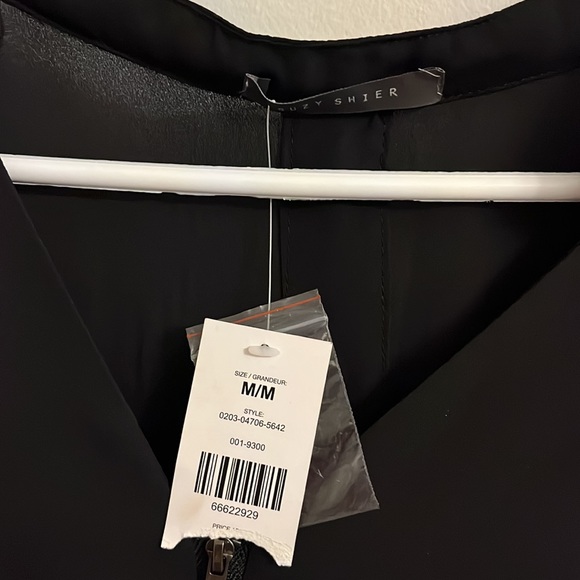 SALE !!!! NWT SUZY SHIER BLOUSE 🔥🔥🔥🔥 - Picture 2 of 9